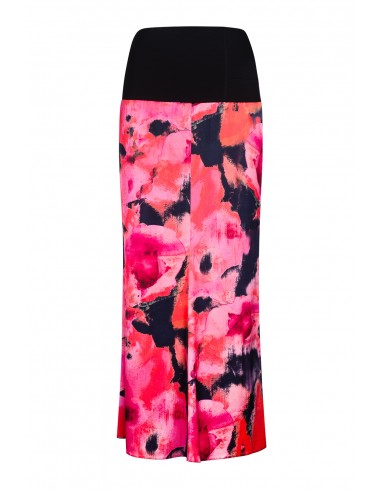 Maxi skirt with a slit
